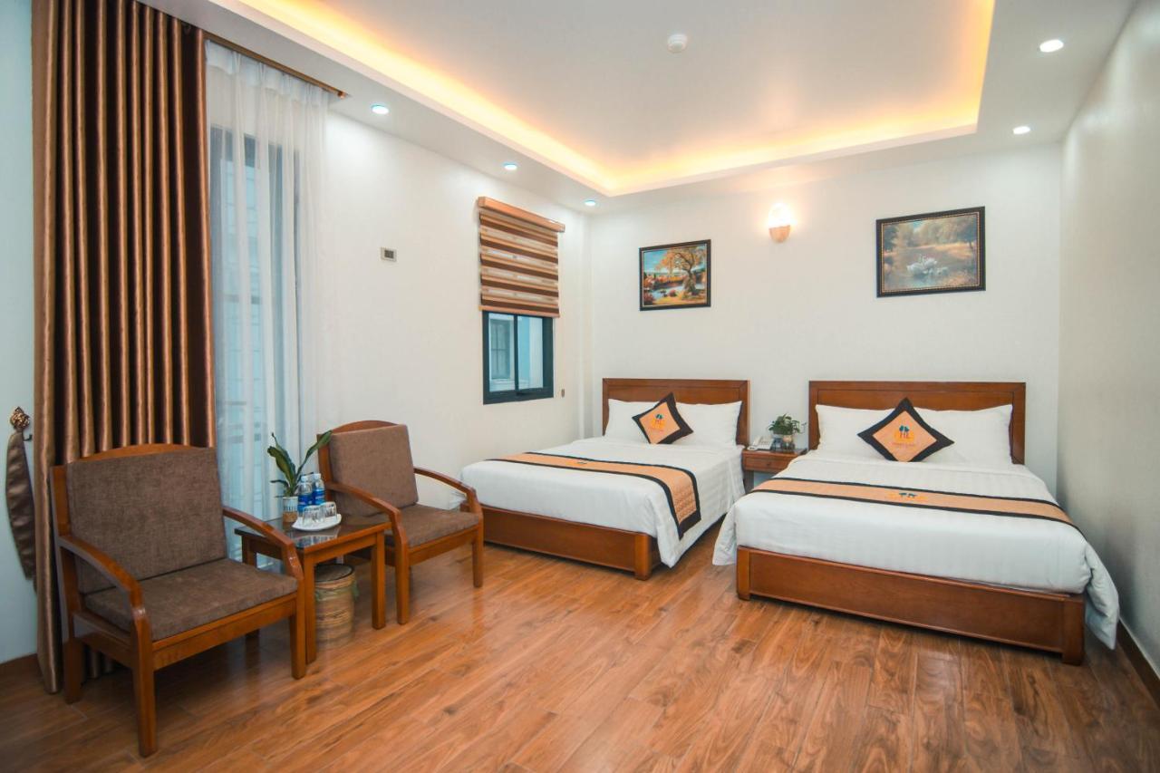 הלונג Hoang Long Hotel מראה חיצוני תמונה